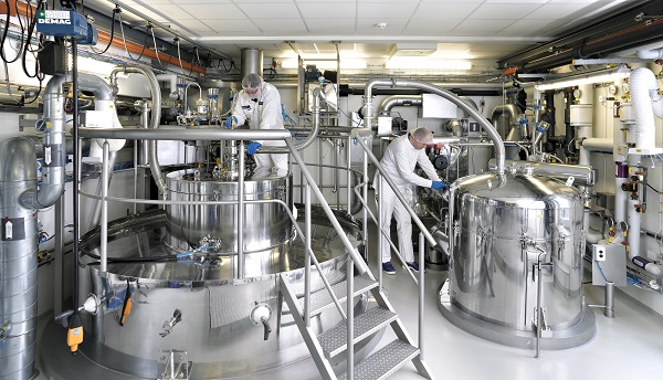 هذا ما طلبه بوشكيان من المصانع التي تستخدم مواد كيميائية