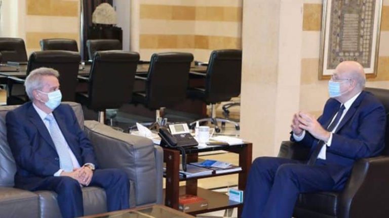 دولارات الاستيراد غير متوفرة.. والكرة في ملعب الحكومة