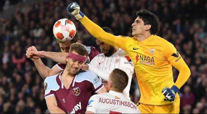 وست هام يقصي اشبيلية وفرانكفورت يرافق ليون الى الدور المقبل