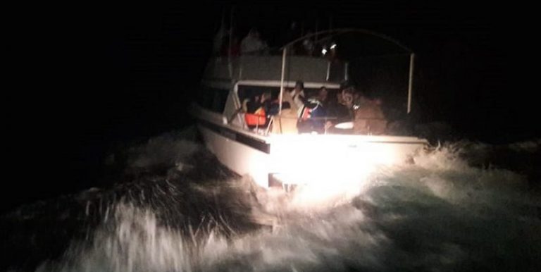 بالفيديو: الوداع الأخير لضحايا “قارب الموت”.. وكيفية الاصطدام بزورق الجيش