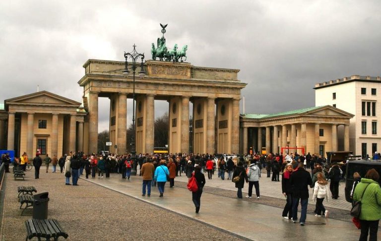 السياحة العالمية إلى سابق عهدها في 2023