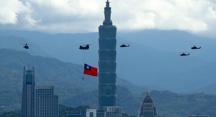 تايوان تصدر “دليل حرب” لسكانها تحسّباً لهجومٍ صيني