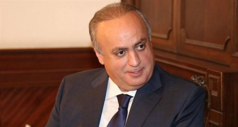 وهاب لبلينكن: مستمرون كما كنتم إلى جانب الجلاد