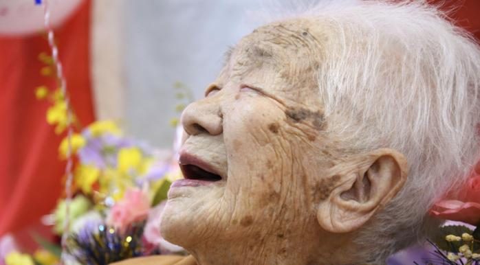 بعد وفاتها.. ما قصة أكبر معمّرة في التاريخ؟