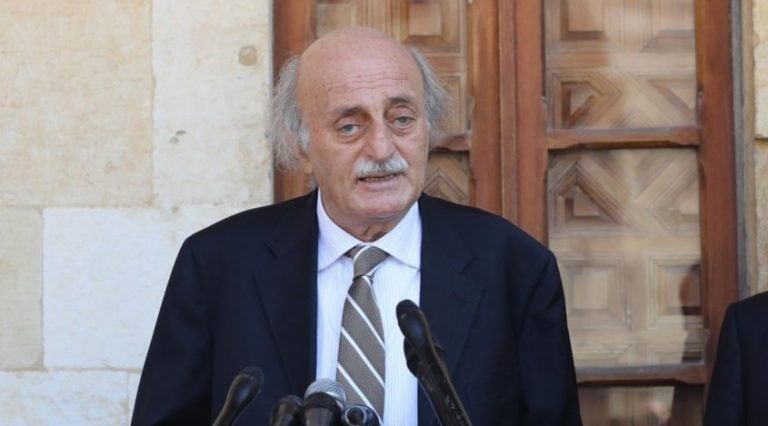 تغريدةٌ لافتة لـ جنبلاط حول الترسيم:”بدون مشاكل وبدون حرب”