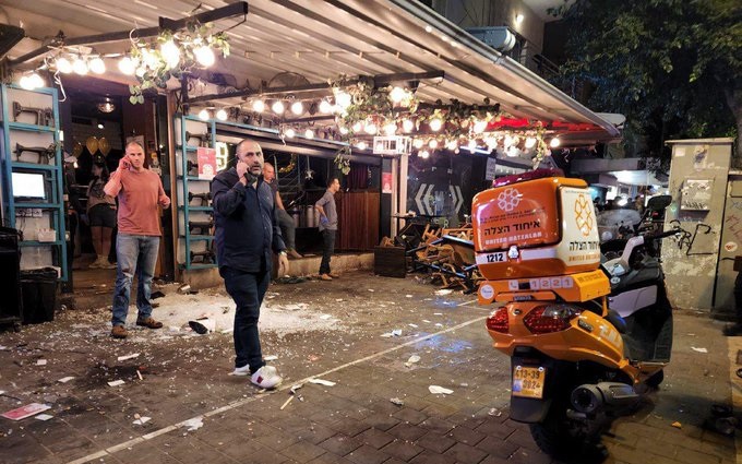 بالفيديو.. الاحتلال يسقط في تل أبيب: قتلى وجرحى بعملية فدائية