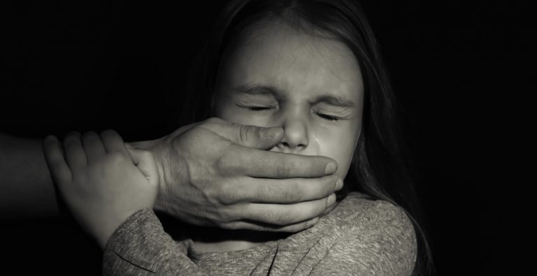 لبناني في أميركا يخدّر الأطفال ويجبرهم على أفعال جنسية!