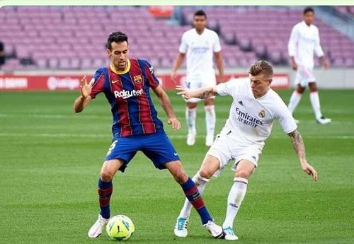 برشلونة وريال مدريد.. من سيقود سفينة “الليغا”؟