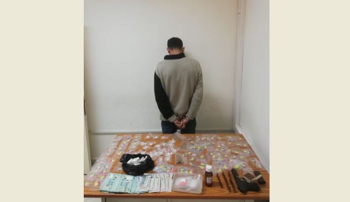 توقيف رئيس شبكة مروجي مخدرات في عرمون