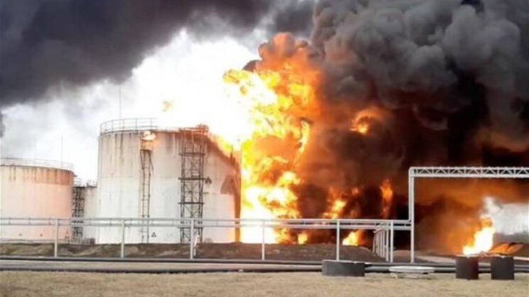 حريق في مستودع روسي للأسلحة قرب الحدود الأوكرانية