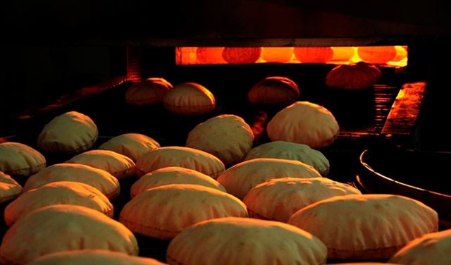 أزمة القمح تفاقمت.. لا خبز في الأعياد!