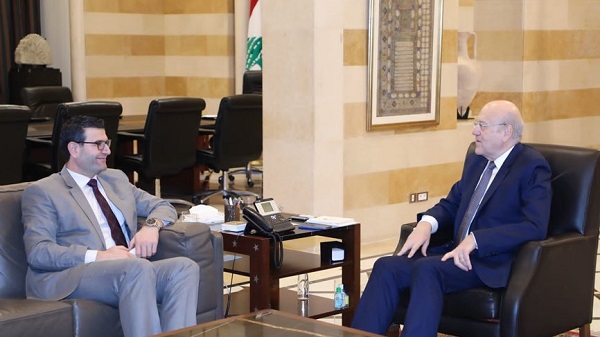 ميقاتي عرض واقع زراعة القمح الطري مع الحاج حسن والتقى الحجار