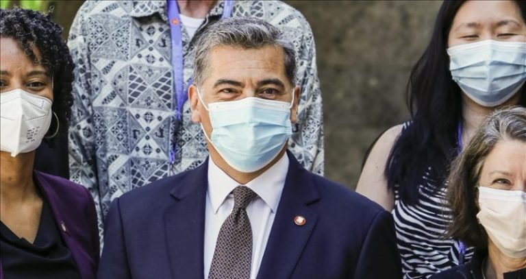 إصابة وزير الصحة الأميركي بفيروس كورونا