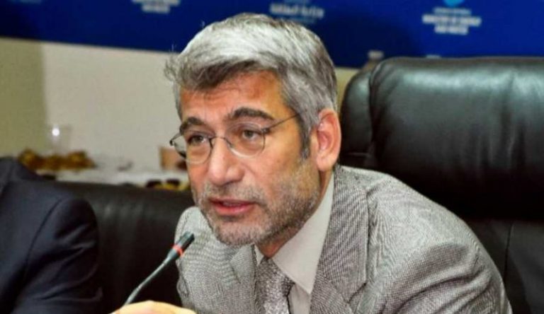 فياض: لتوسيع عقد الفيول العراقي لتأمين 9 ساعات تغذية