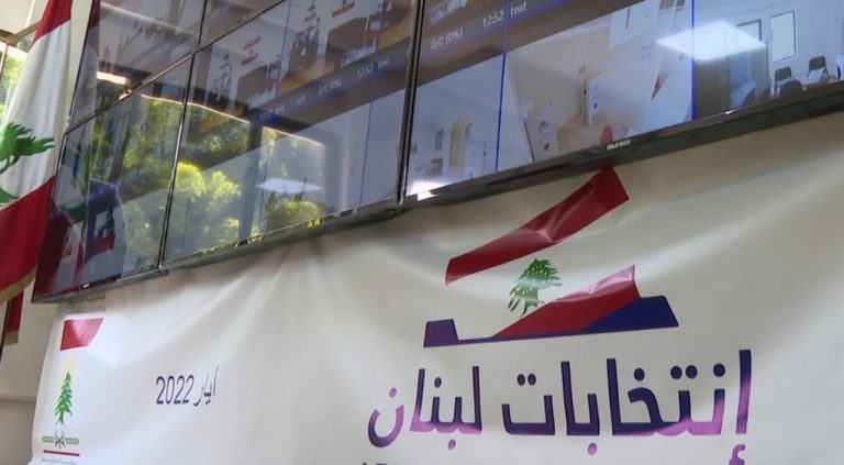 بالفيديو: ناخب من ذوي الاحتياجات الخاصة يروي معاناته..