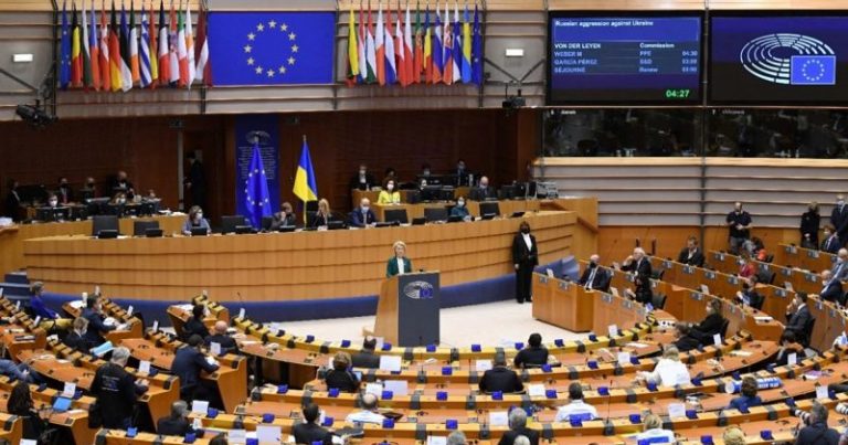 فشل الاتحاد الأوروبي في الاتفاق على حظر واردات النفط الروسية