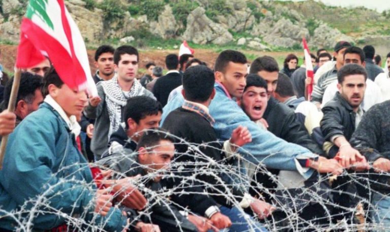 في يوم التحرير: أصغر أسير.. ينبشُ ذاكرته!