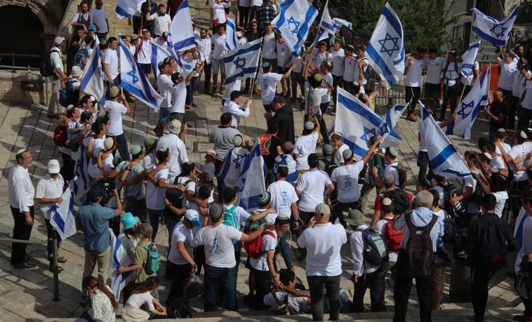 المستوطنون