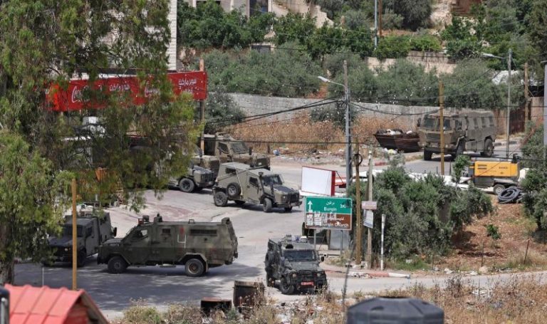 بالفيديو: اشتباكات عنيفة في مخيم جنين بعد اقتحام قوات الاحتلال