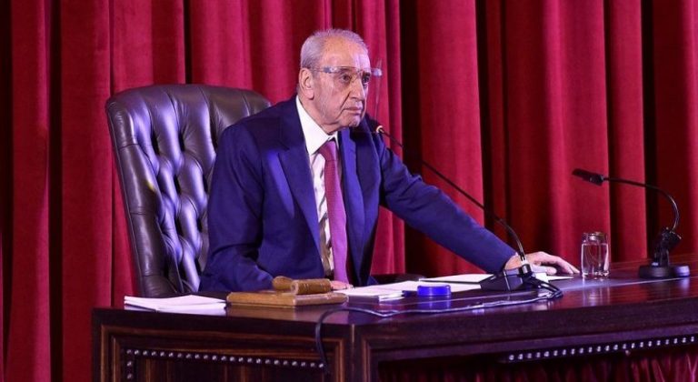 الدولار “سلاح” في “معركة” رئاسة المجلس.. لماذا استهداف بري؟