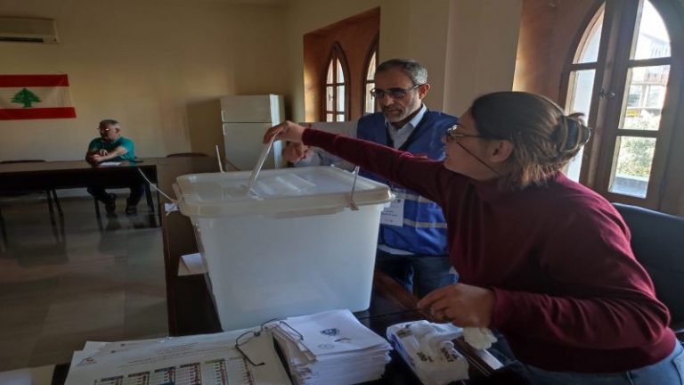 تسجيل أكثر من 51 ألف طلب تصويت للانتخابات النيابية للمغتربين