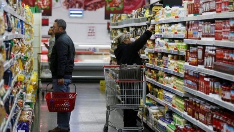 المواد الغذائية السوبرماركت