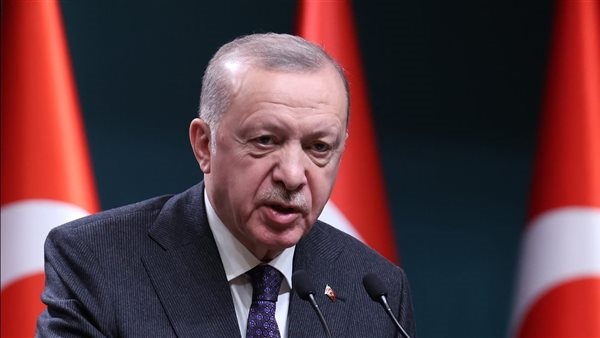 أردوغان يطالب السويد بإنهاء دعم التنظيمات الإرهابية