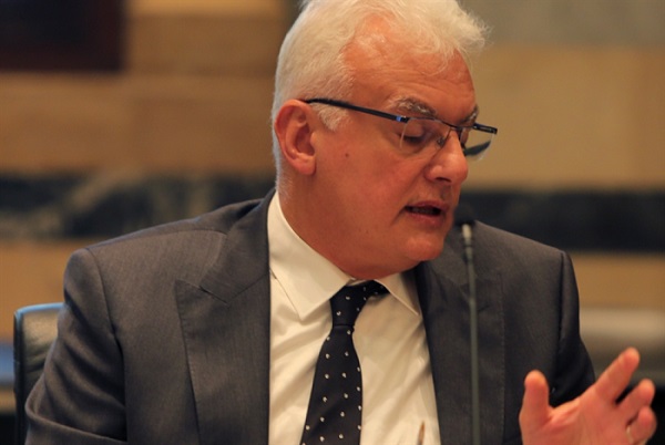 القرم: موظفو “أوجيرو” رفضوا المساعدات الاجتماعية