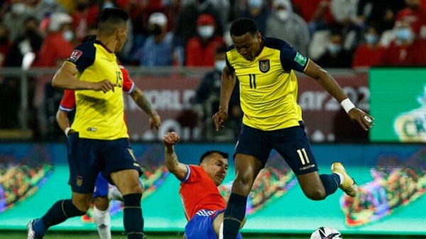 تشيلي تهدد الإكوادور بالاستبعاد من كأس العالم 2022