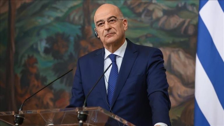 وزير الخارجية اليوناني: نريد الوجود العسكري الأميركي في اليونان