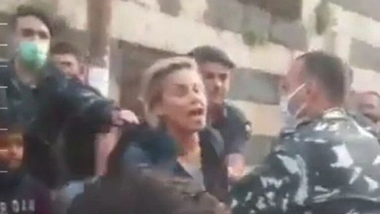 بالفيديو.. سيدة لمفتي طرابلس: ولادنا بكعب البحر كيف إلكن عين تعيدوا!