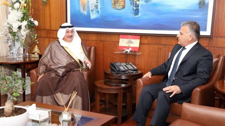 ابراهيم استقبل القناعي وبحثا في تعزيز التعاون