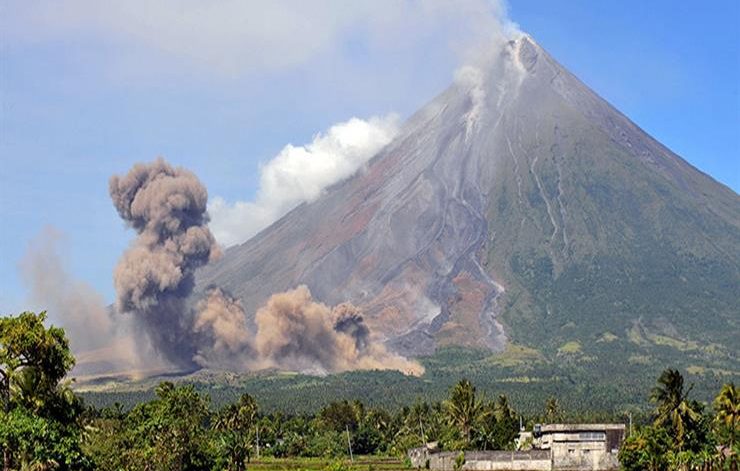 ثوران بركان بولوسان شرق الفلبين