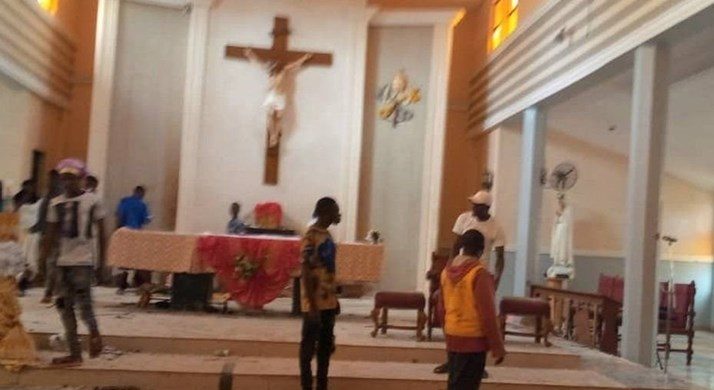 قتلى بينهم أطفال في استهداف كنيسة في نيجيريا