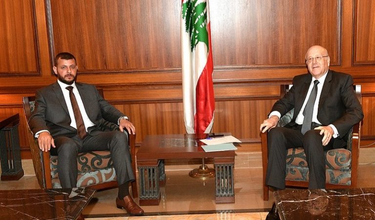 سلوم: نطالب بتمثيل الطائفة العلوية بمقعد وزاري