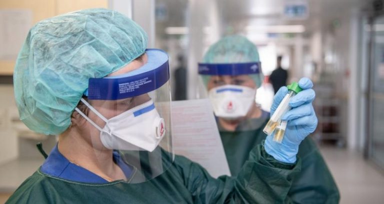 حالة وفاة و261 إصابة بكورونا