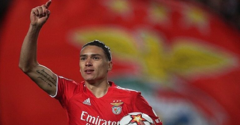 ليفربول يبرم أغلى صفقة في تاريخه