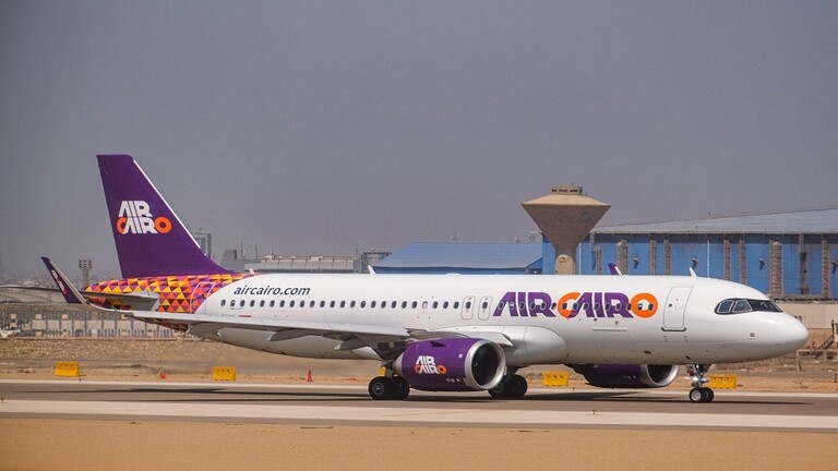 هبوط طائرة مصرية اضطراريا في السعودية