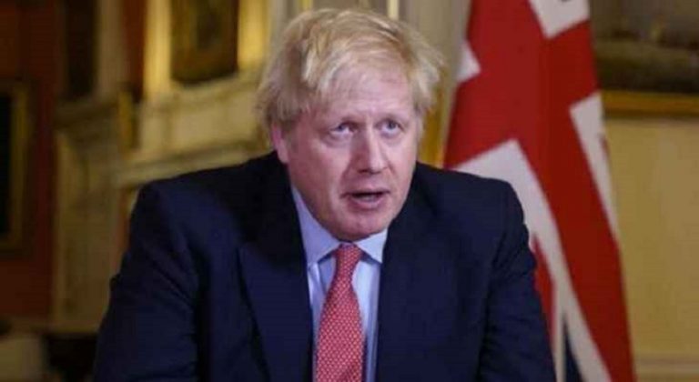 جونسون يرفض دعوات وزراء له للاستقالة