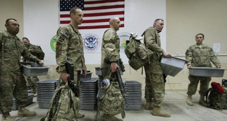 الجيش الأميركي يواجه نقصاً في العديد