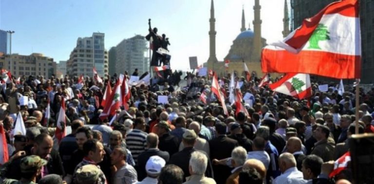 “متقاعدو القوى المسلحة” يهددون باقتحام وزارة المال: لصرف رواتبنا وإلا…