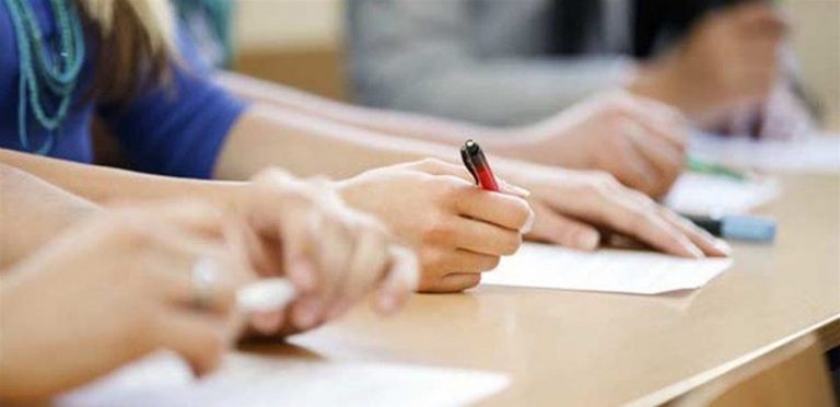 “التربية”: الطالب زعيتر حاول الغش فمنع من استكمال الامتحانات