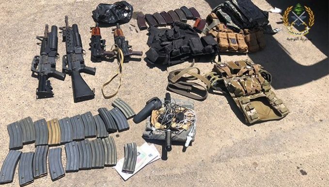 بالصور: ذخائر تحمل كتابات عبريّة لدى أحد المطلوبين!