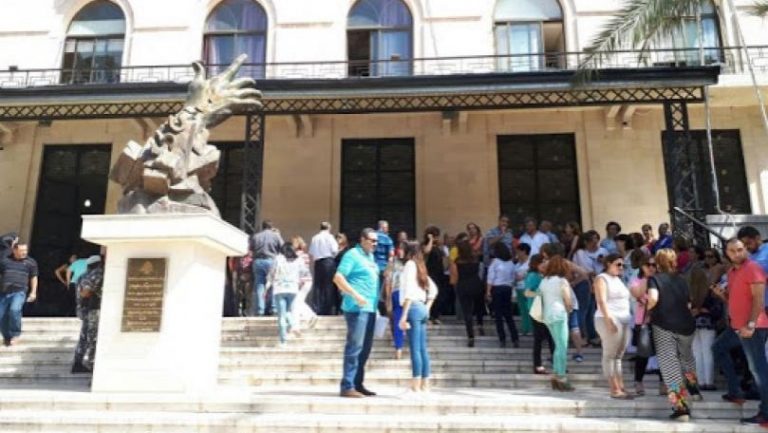 فوضى في مالية زحلة للتأخر في قبض مستحقات الانتخابات