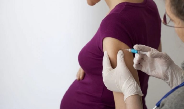 أطفال الأمهات الملقحات لديهم حماية من “أوميكرون”