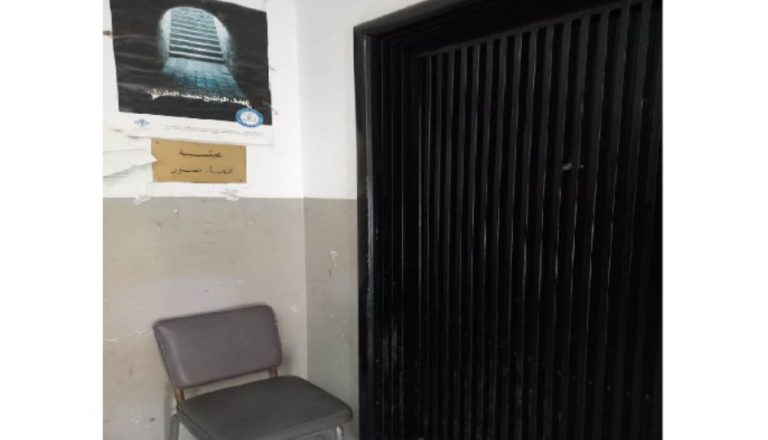 موظفو الادارة العامة في صور واصلوا اضرابهم