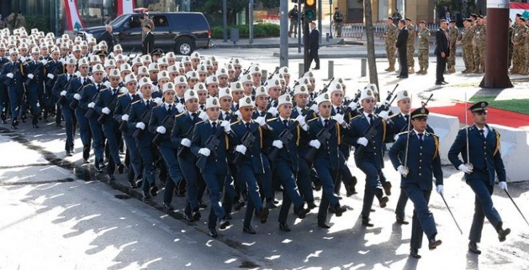 “اللقاء الديمقراطي” يقترح تسريح العسكريين.. بهذا العمر!