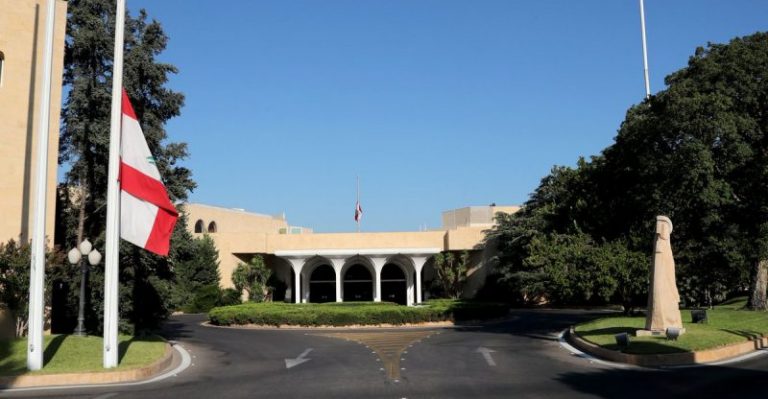 التسوية تتعذر.. والإشتباك الرئاسي يطول