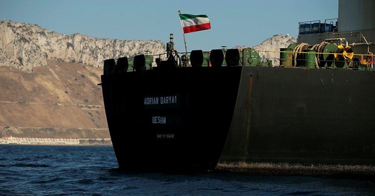 وصول ناقلتَي نفط إيرانيتين إلى الساحل السوري