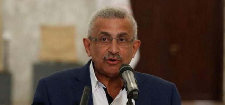 أسامة سعد: الدستور عُرِّيَ أمام توافقات اللحظة!